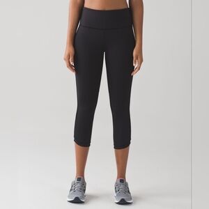 Lululemon Hit It Crop Reflective Black Size 4
